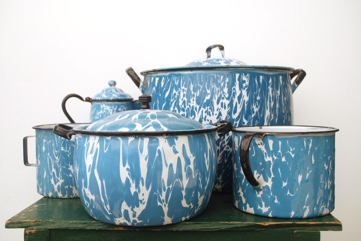 Bluewhiteenamel Bluewhiteenamel